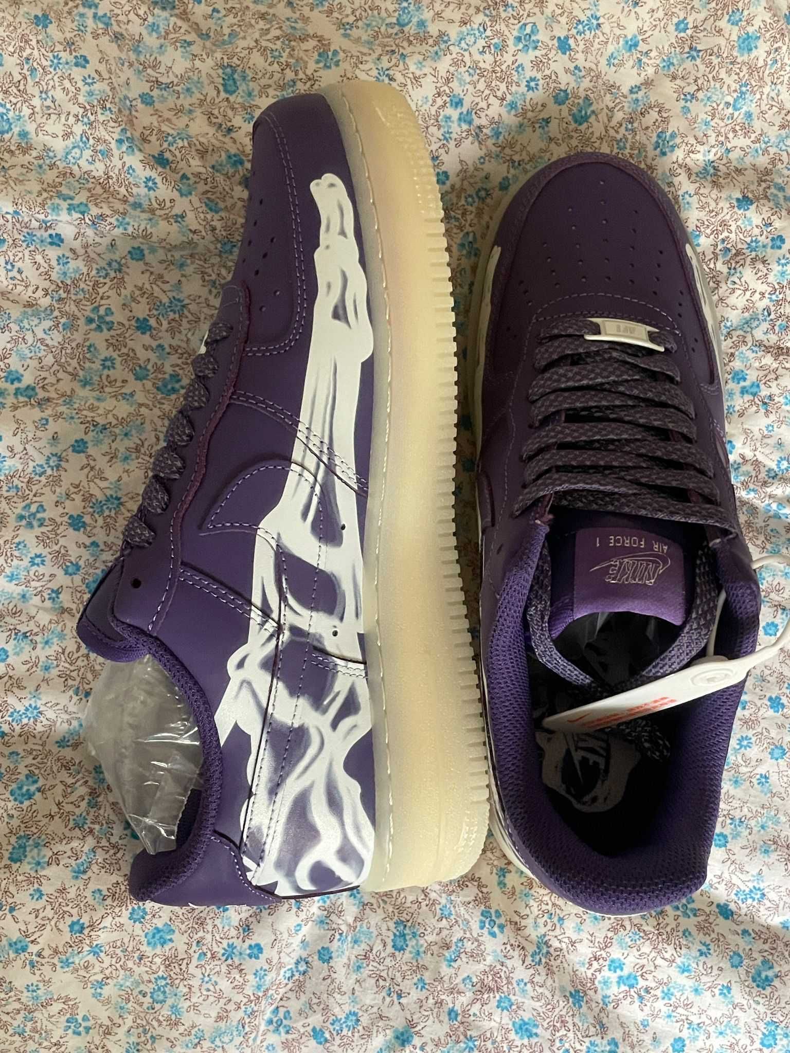 Vand adidasi Nike air force low purple skeleton, 42, noi cu eticheta