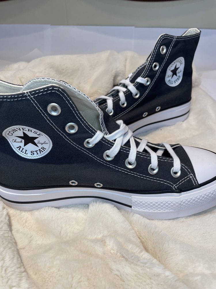 Converse. Marime 39