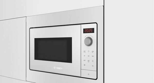 Mикровълнова печка за вграждане BOSCH BFL523MW3