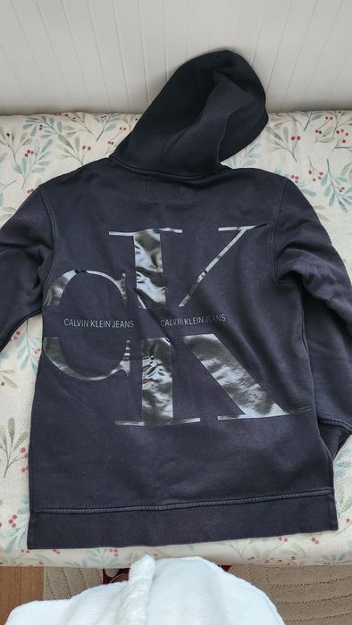 Calvin Klein-суитшърт