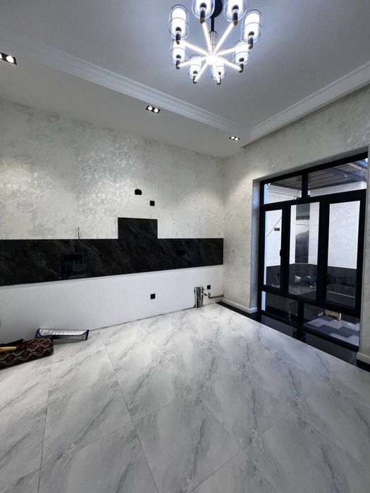 Уч кахрамон постидан 4 км кирганда 6 хонали уй сотилади uch qahramon