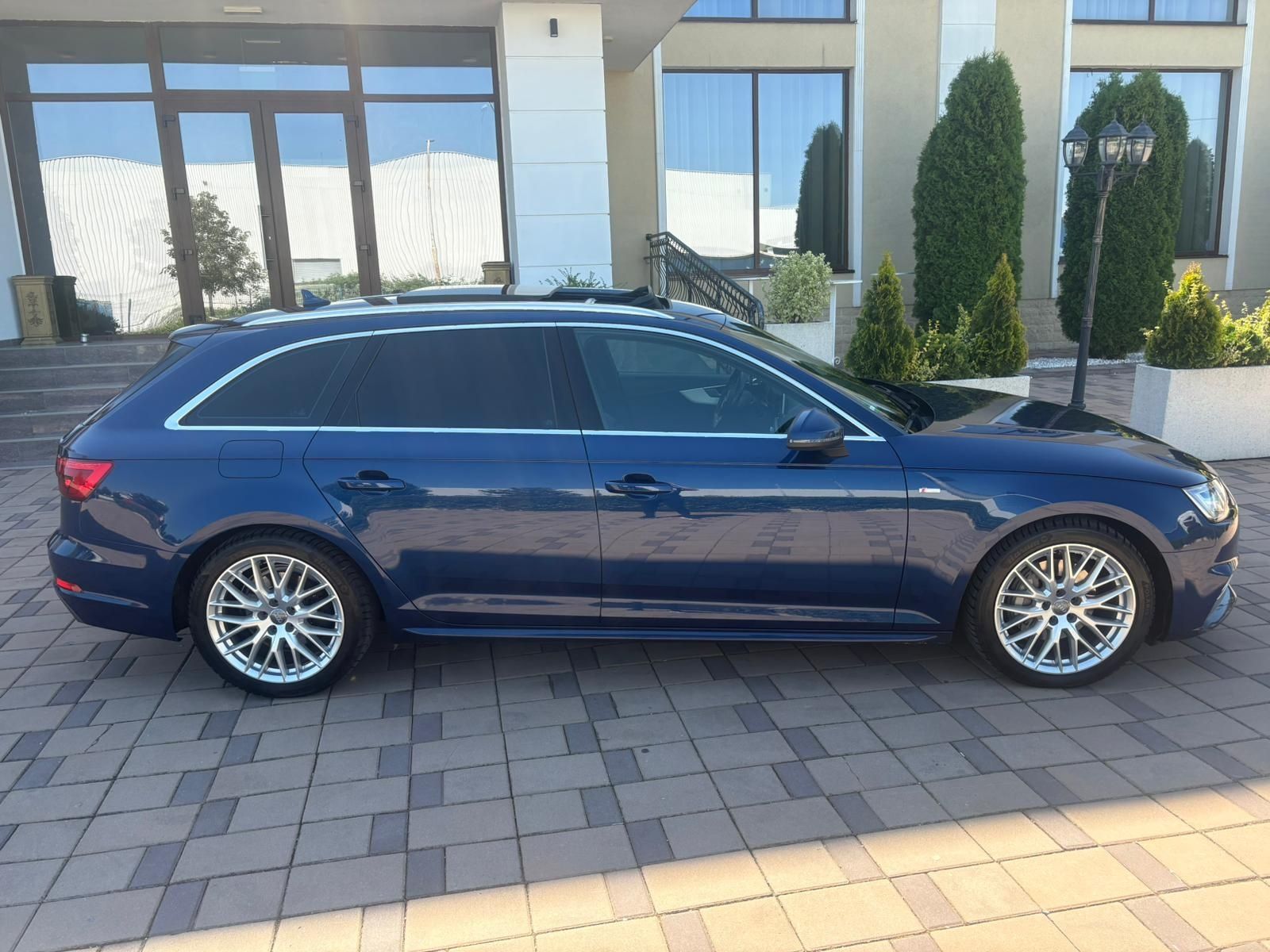 Vând Audi a4 b9 2017 Pachet S - Line