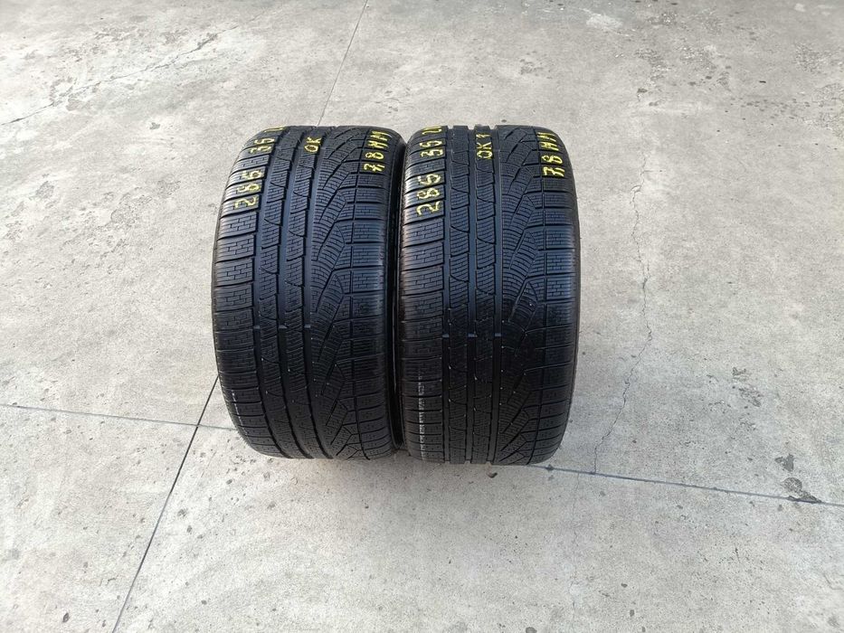 Doua anvelope iarna 285 35 20 pirelli sottozero 2 profil de 7,8 mm