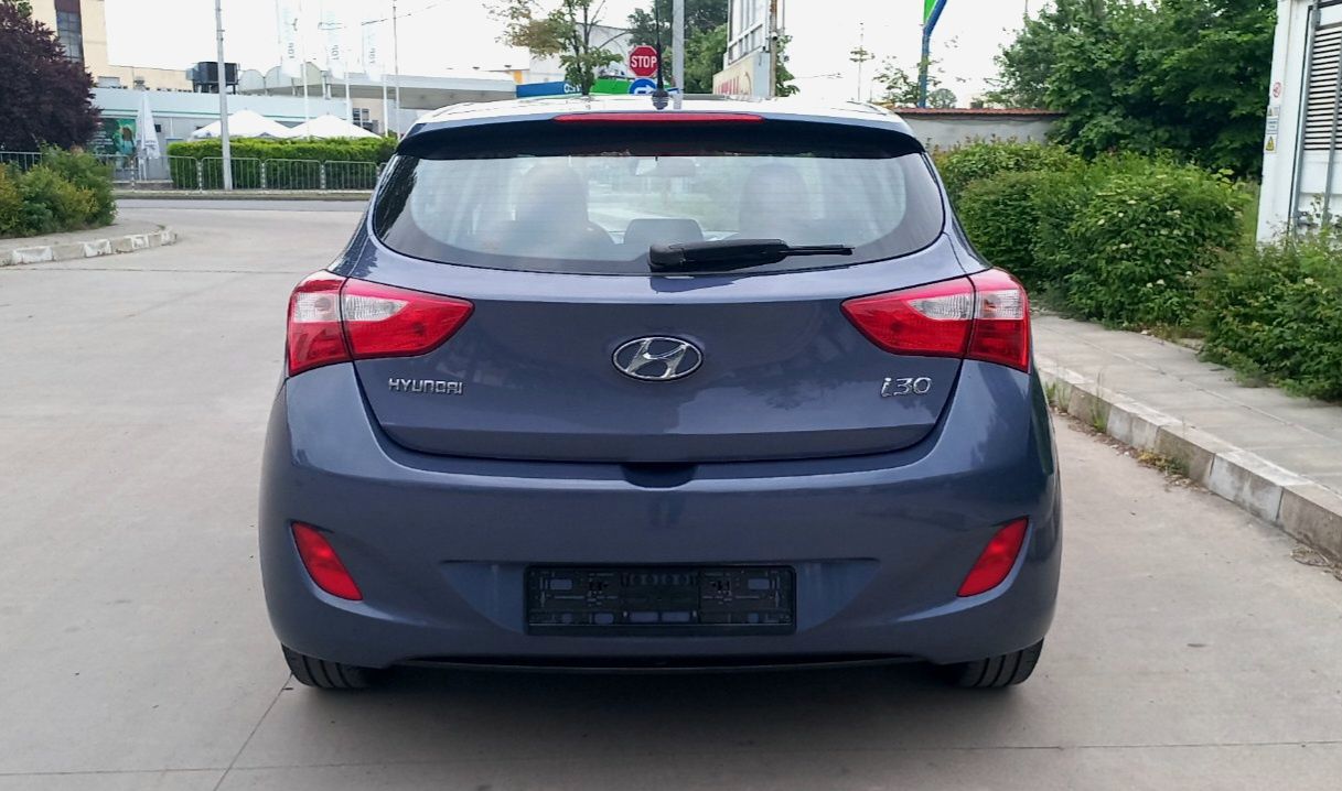 Стелка за багажник Hyundai i30