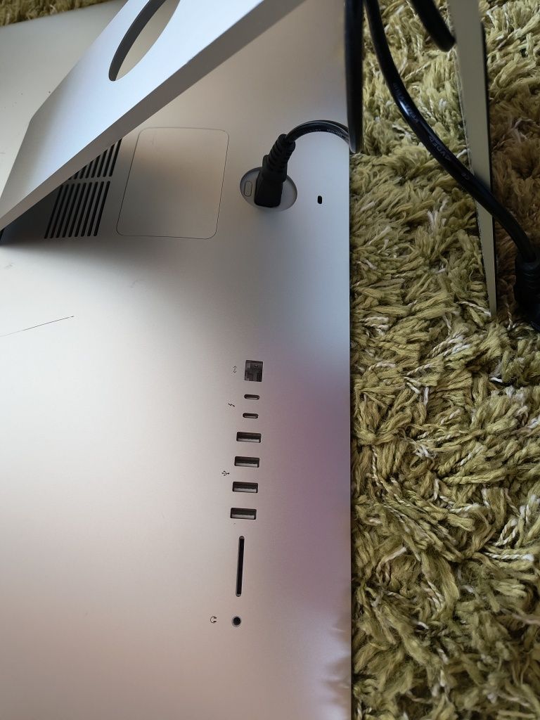 Apple iMac 27" модел A2115 за части