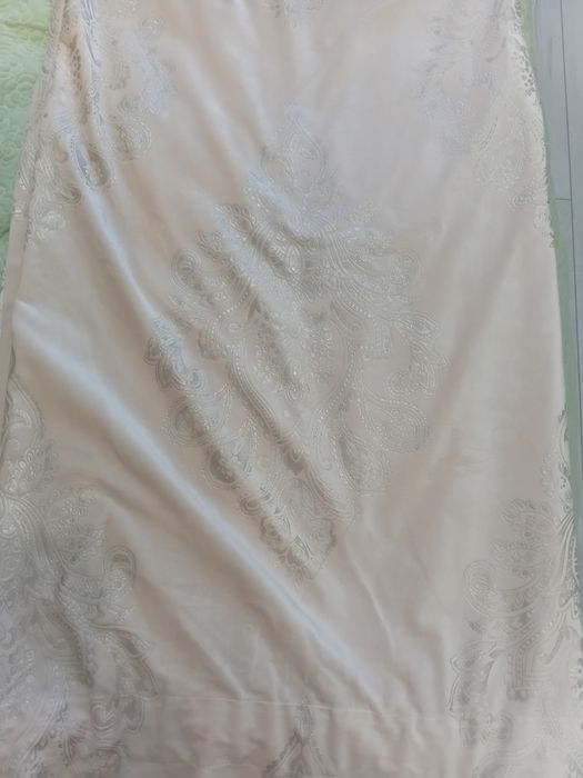 Шторы б/у в идеальном состояний продаётся без тюля