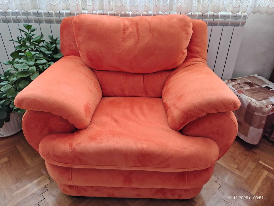 Холна гарнитура-два дивана и фотьойл