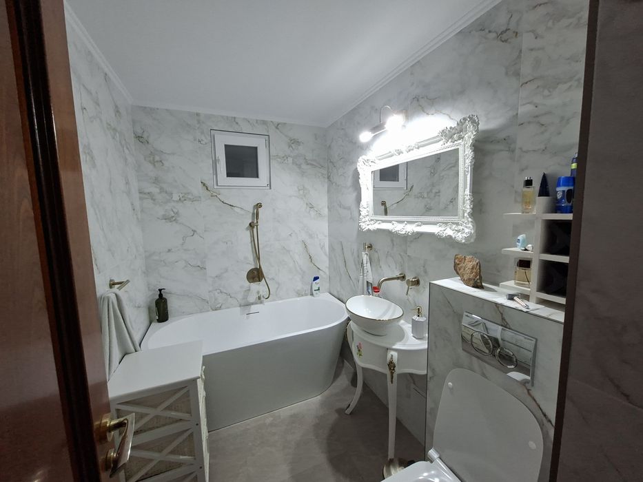 Apartament central de vanzare