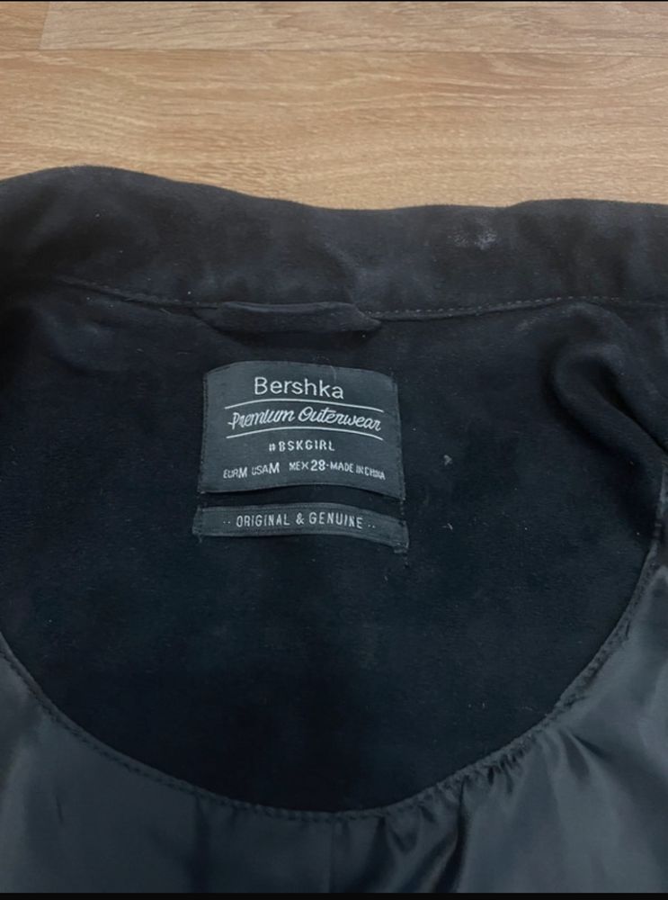 Geaca dama Bershka M