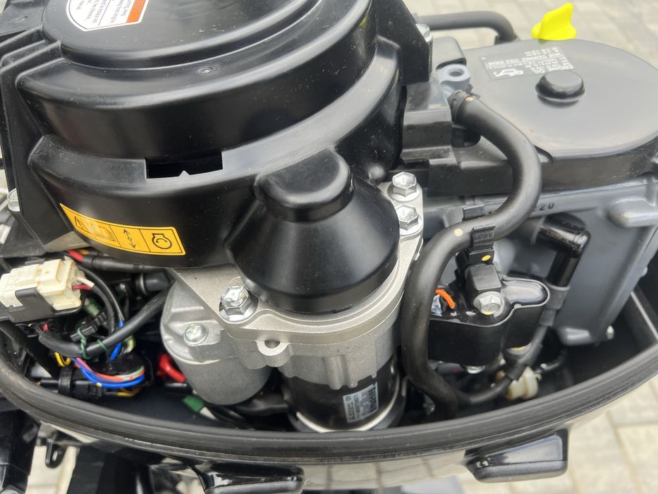 Barca rib cu motor suzuki