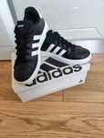 Adidași originali măr.38