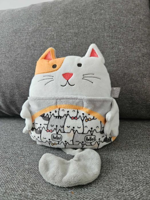 Играчка против колики с черешови костилки