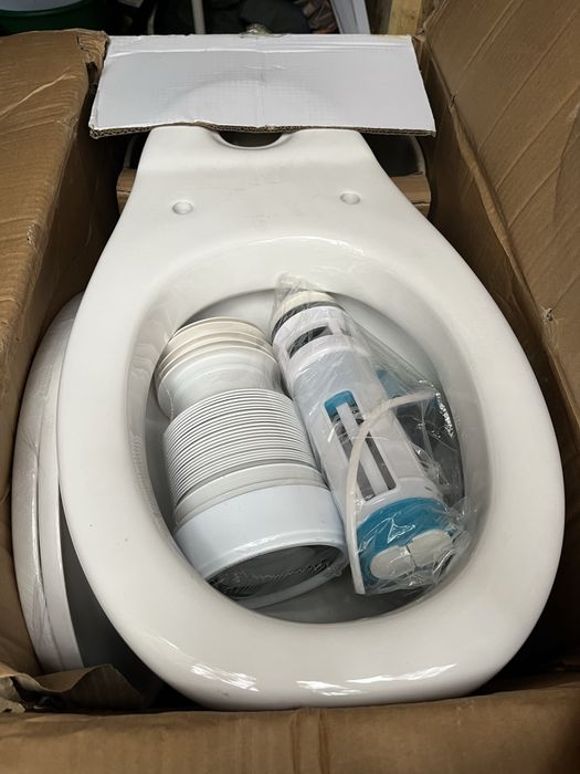 Продам абсолютно новый унитаз