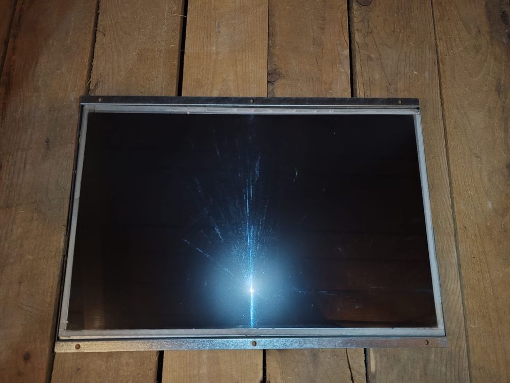 Monitoare 22” – HP, Fujitsu, Samsung, Bestech (industriale)
