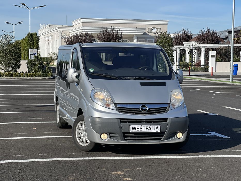 Opel Vivaro 2.0 Diesel 115 CP # 2014 # Euro 5 # 7 Locuri # WESTFALIA #
