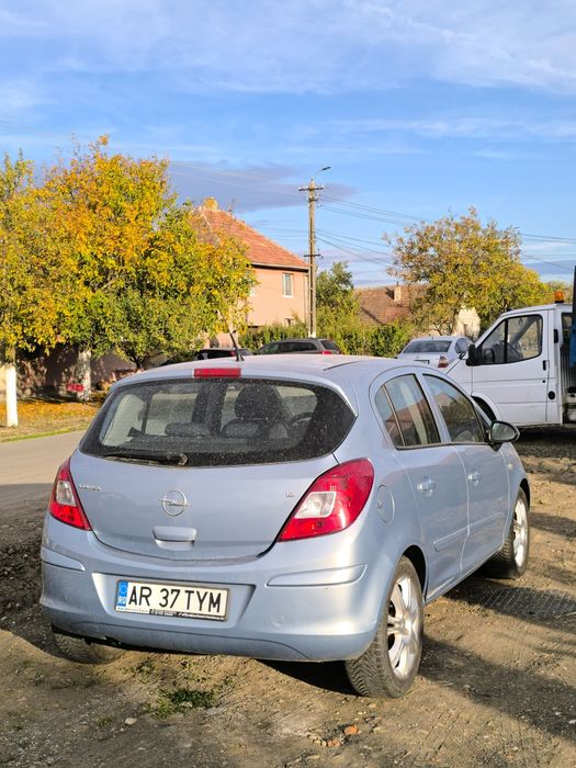 Opel corsa 1.2 Benzina automata