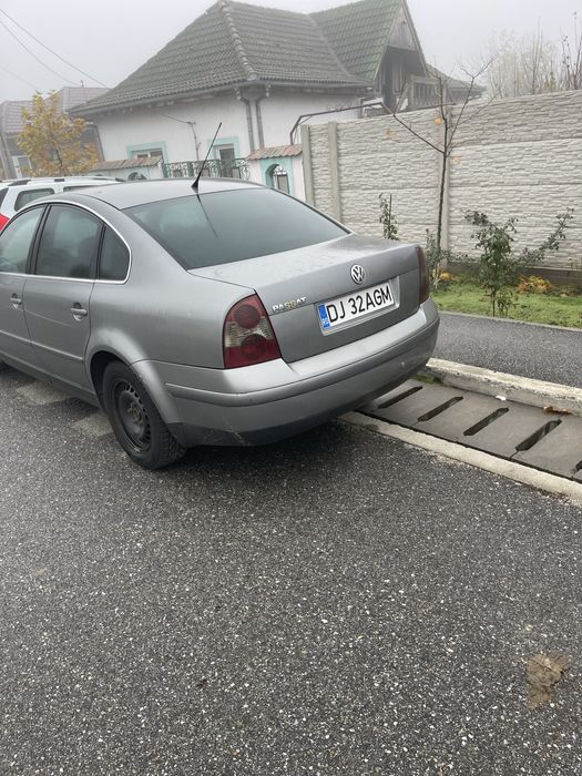 Volkswagen Passat 2003 • 1.6 Benzină + GPL • În stare foarte bună