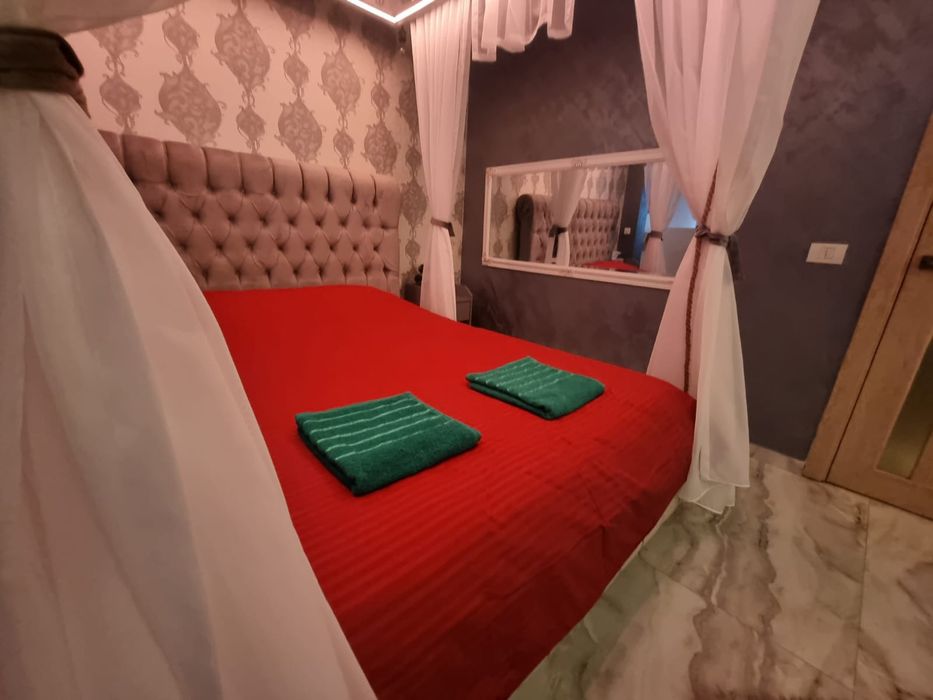 Regim Hotelier. Jacuzzi și baldachin. AFI PLAZA