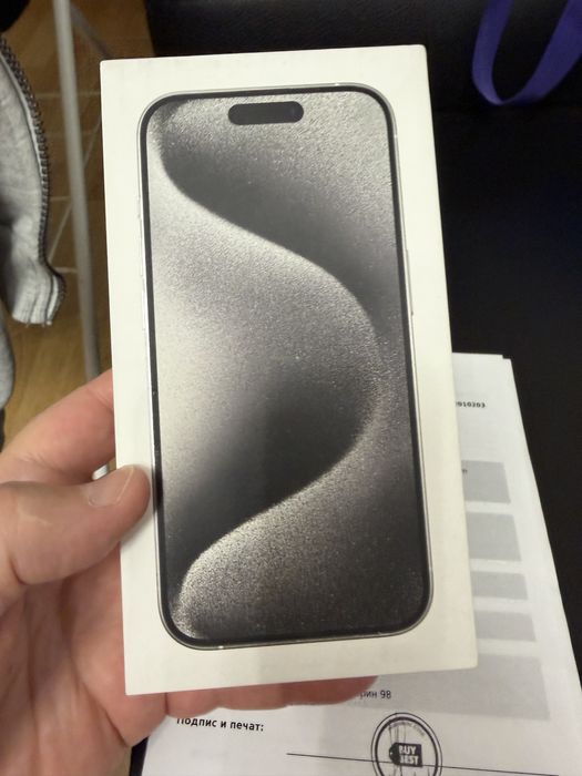 Продавам iPhone 15 Pro