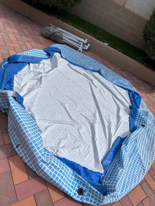 Бассейн (резиновый)