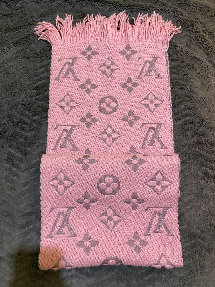 Louis Vuitton Logomania Scarf/Шал