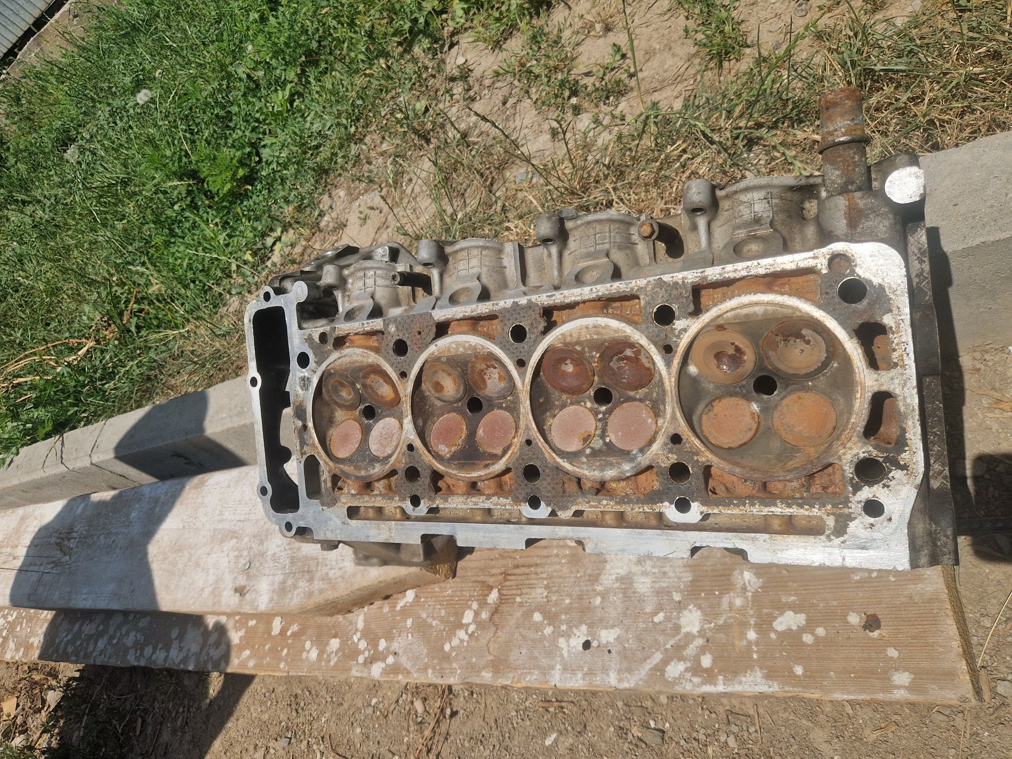 ГБЦ М11 W202 E124 мерседес  2.2