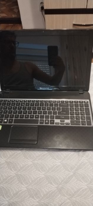 Laptop packard bell
Procesor Intel Core i laptop 2630 QM
8 GB RAM