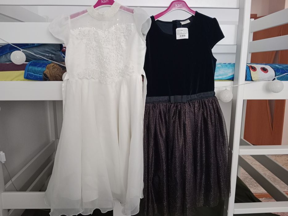 Продам платья детские