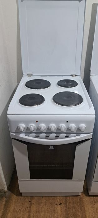 Плита электрическая Indesit
