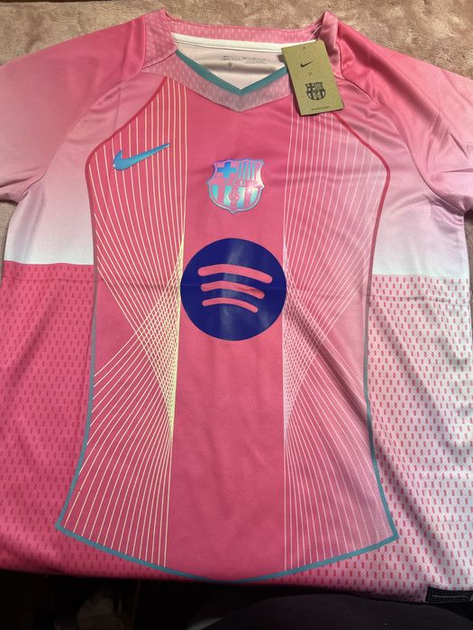 Tricou fotbal Fcb roz nou M