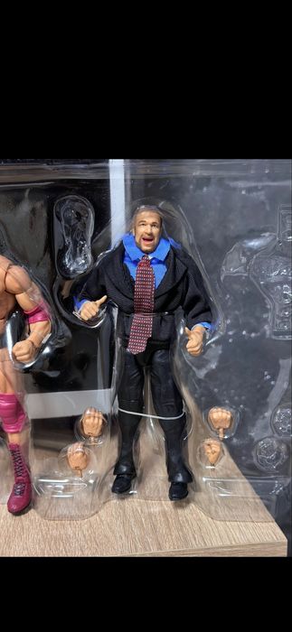 Figurina wwe wrestling triple h elite