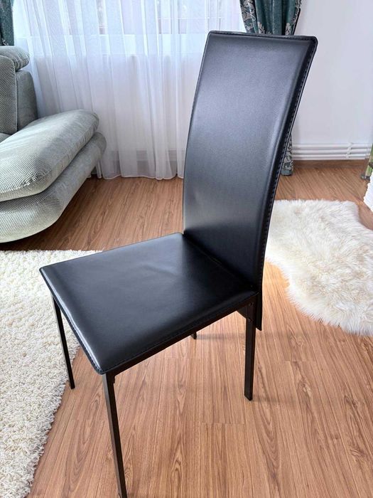 Masa din sticla cu 6 scaune