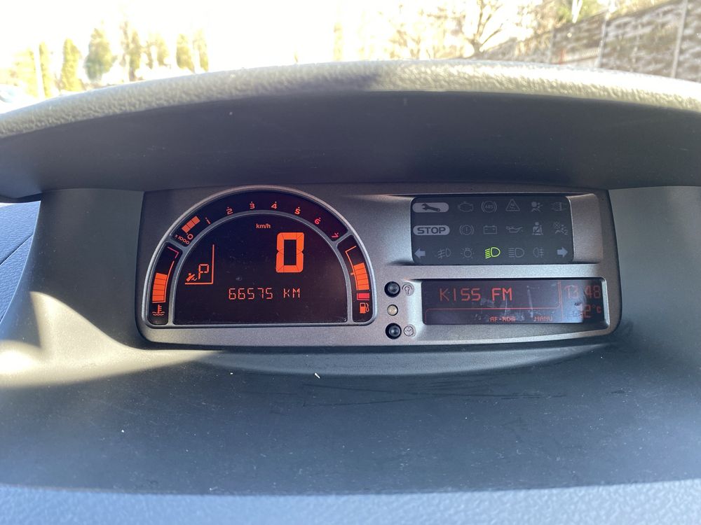 Vand Renault Grande Modus 2010  automat ,67000 km, 1.6 benzina si GPL