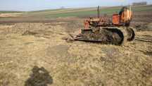 Buldozer S651,utilajul lucreaza