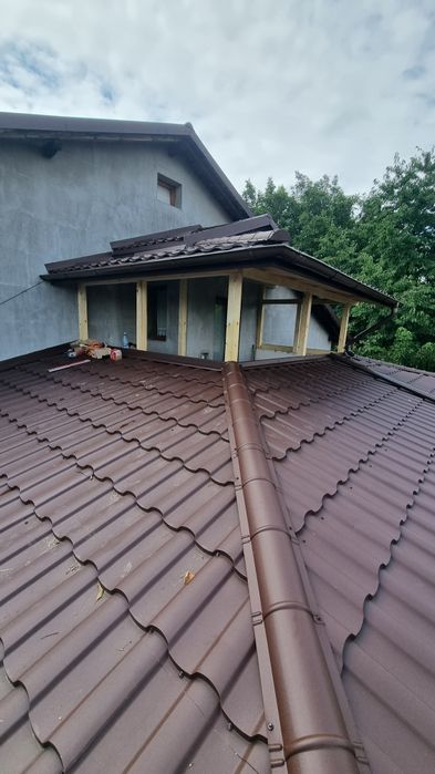 Meseriasi acoperisuri complete firma reparații urgente