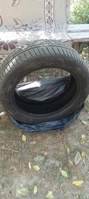 Vând 2 seturi anvelope iarna, vară