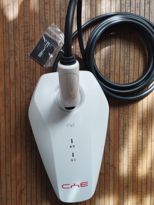 Зарядное устройство для электромобиля 3,,5 кв