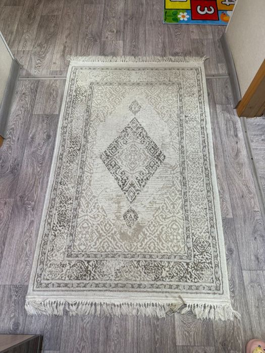 коврик 150*100 в хорошем состояни