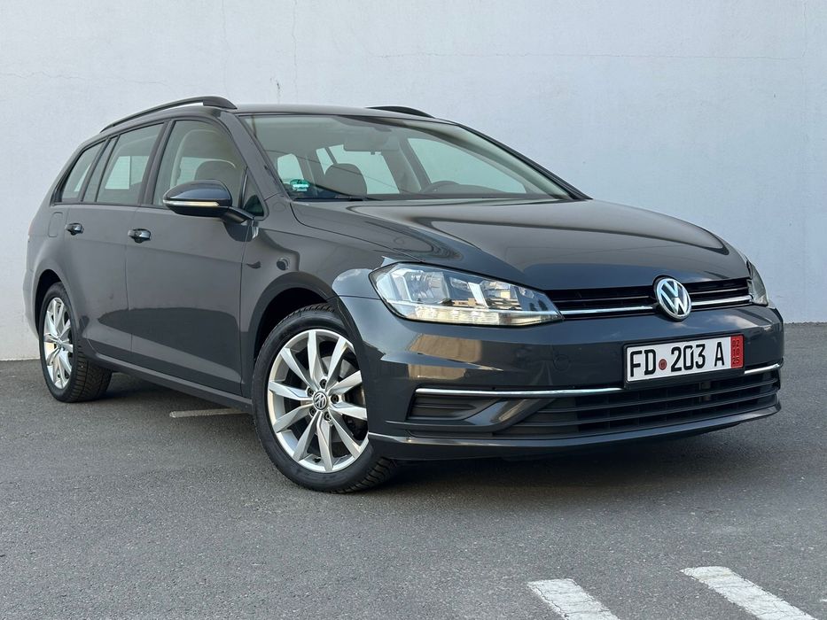 Golf 2020 1.6tdi distronic Navi Jante 17 vw Bluetooth