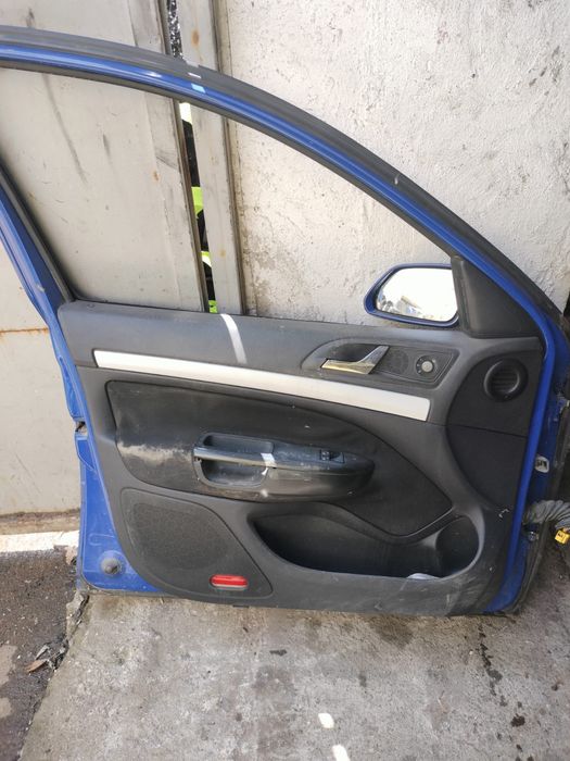 Usa stanga fata Skoda Octavia 2