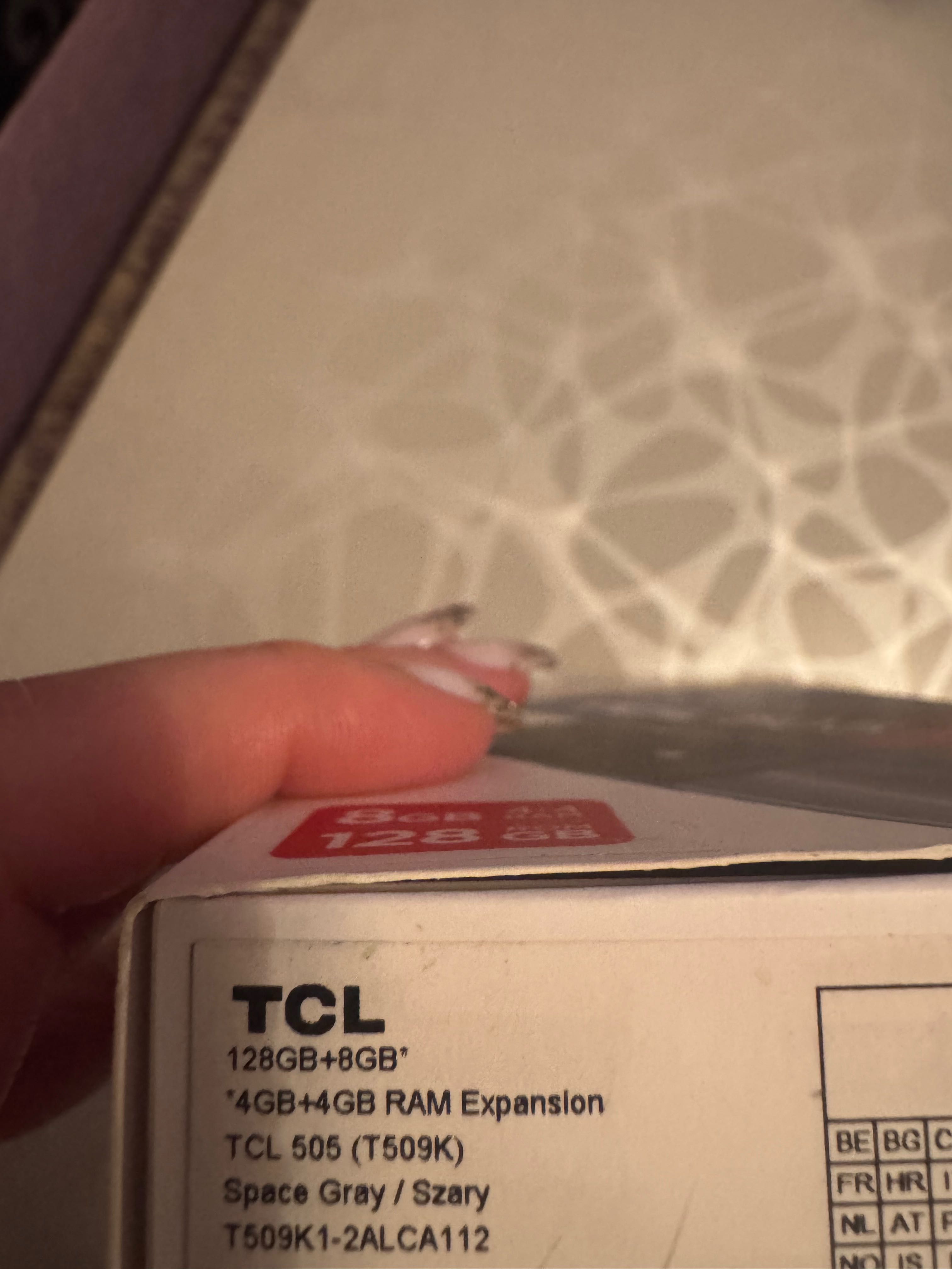 Мобилен Телефон TCL 505