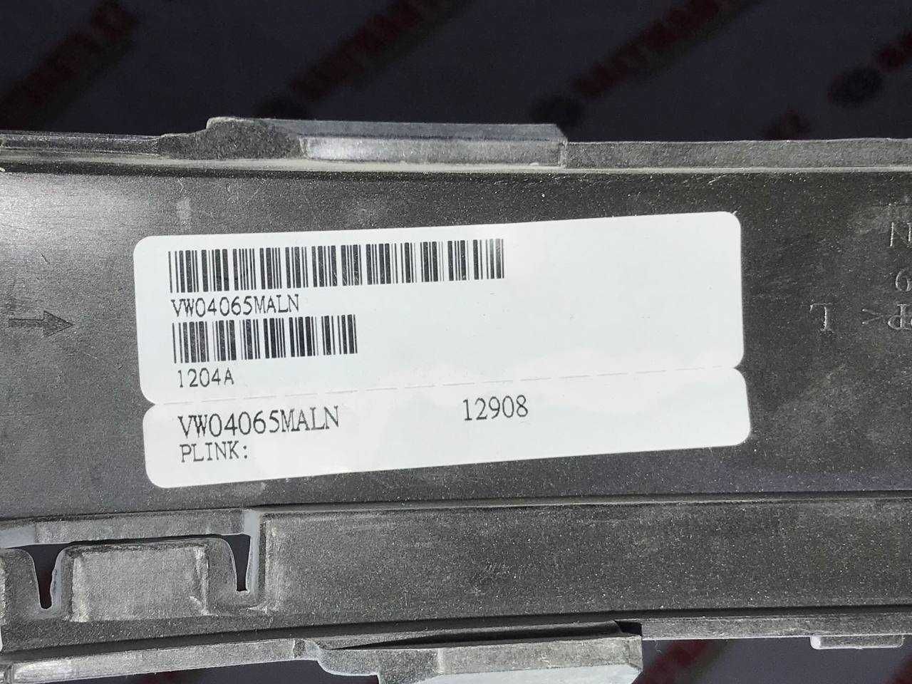 Решётка радиатора VW PASSAT B5 97-00
