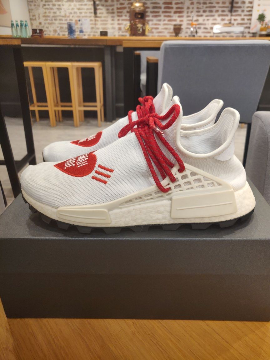 Adidas NMD HU Pharrell Williams  размер 43 1/3