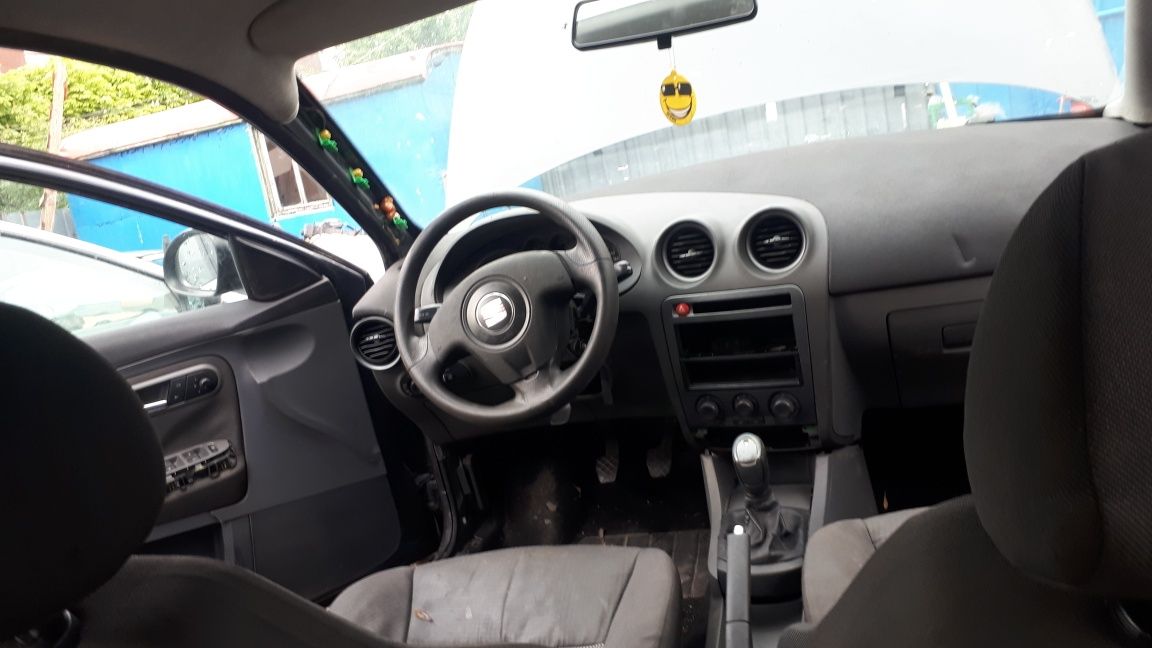 Seat ibiza 1.2  На части