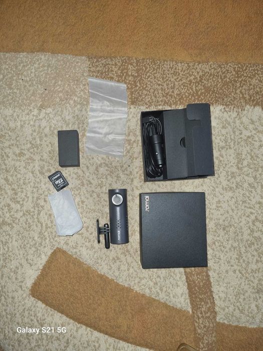 Vand Camera auto 70mai D06 + card Kingstone 64 Gb