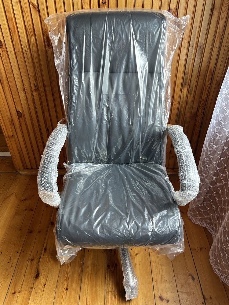 Кресло офисное для руководителя. Натуральная кожа. Турция.