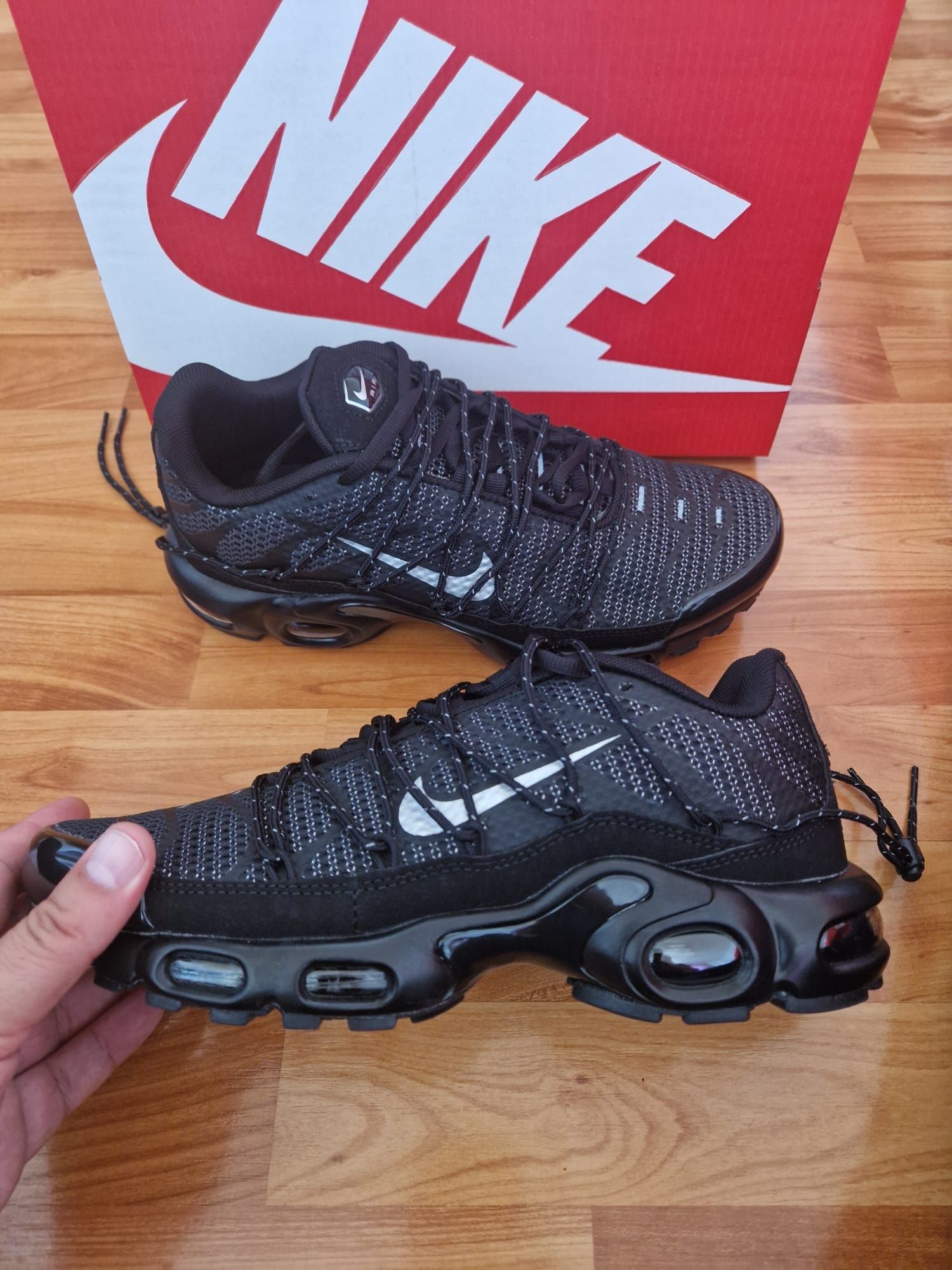 Adidași Nike utillity original