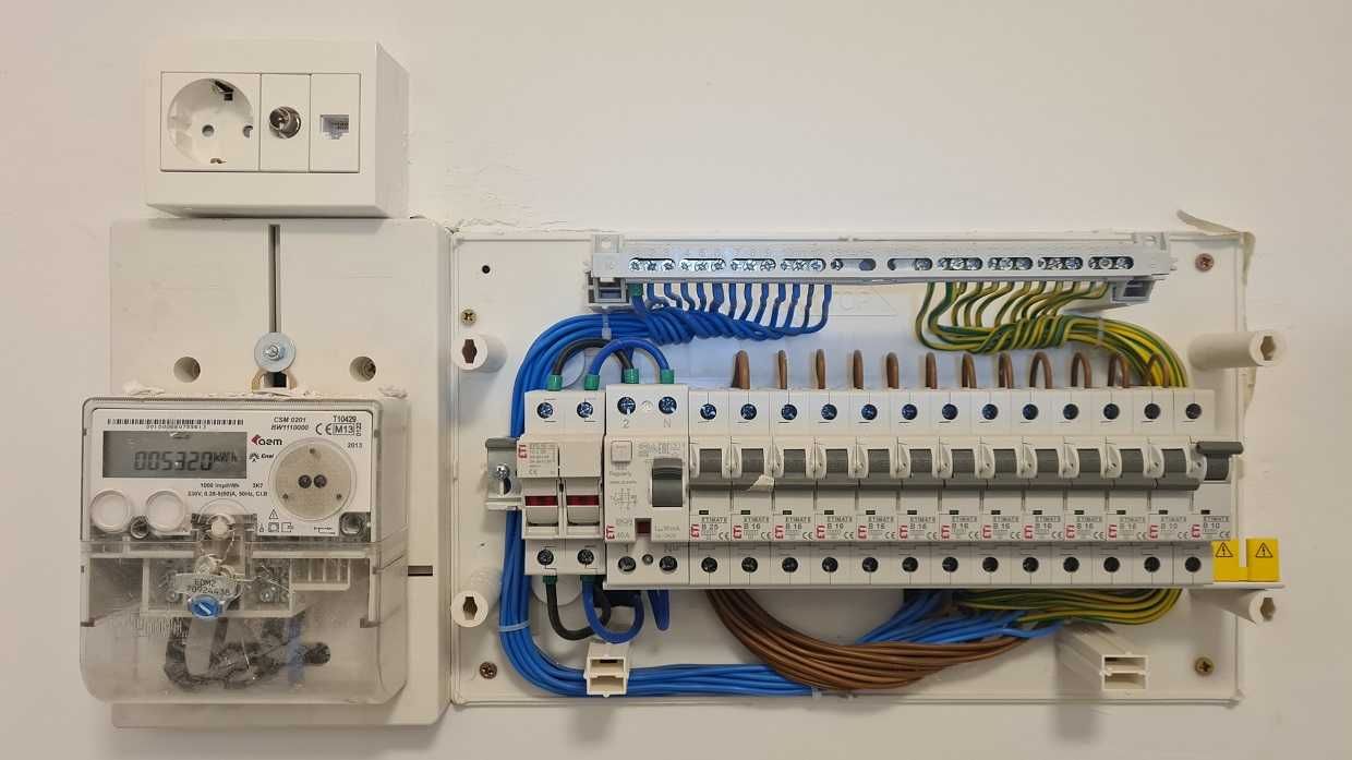 ELECTRICIAN - Bucuresti sector 6 , Militari Crangasi Drumul Taberei