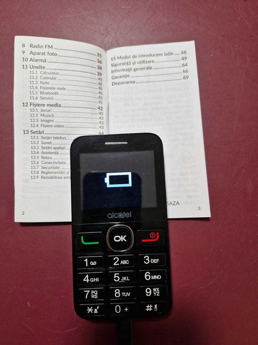 Vănd   telefon mobil pentru seniori alcatel  model DCS-ALC-050B