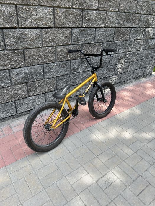 Трюковой велосипед BMX
